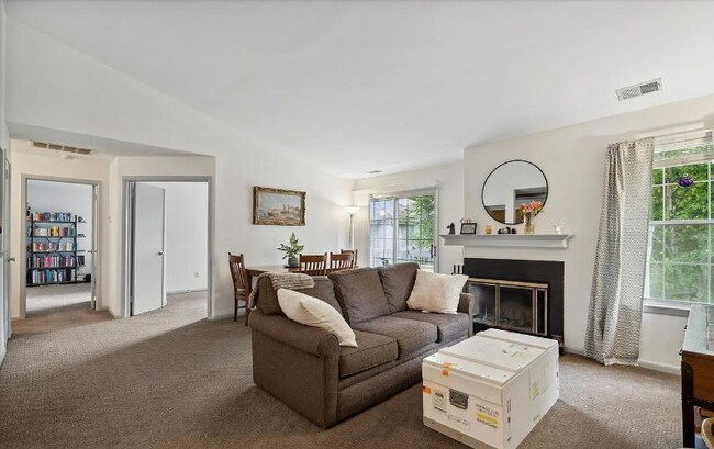 107 Delamere Dr in Princeton, NJ - Building Photo - Building Photo