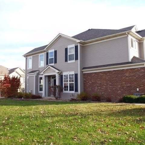10059 Cummings St in Huntley, IL - Building Photo