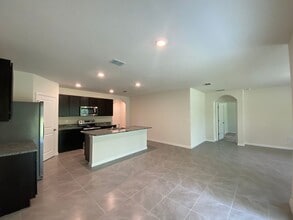 692 Hickory Course Loop in Ocala, FL - Building Photo - Building Photo