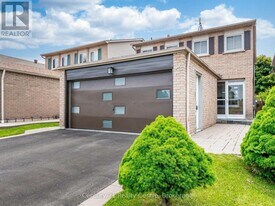34 Niagara Pl in Brampton, ON - Building Photo