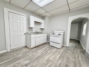 1228 Gilsey Ave in Cincinnati, OH - Building Photo - Building Photo