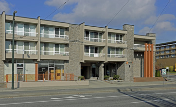 Marine Terrace in Vancouver, BC - Building Photo - Building Photo