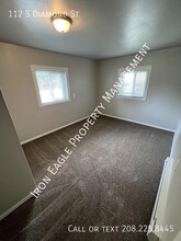 112 S Diamond St in Nampa, ID - Building Photo - Building Photo