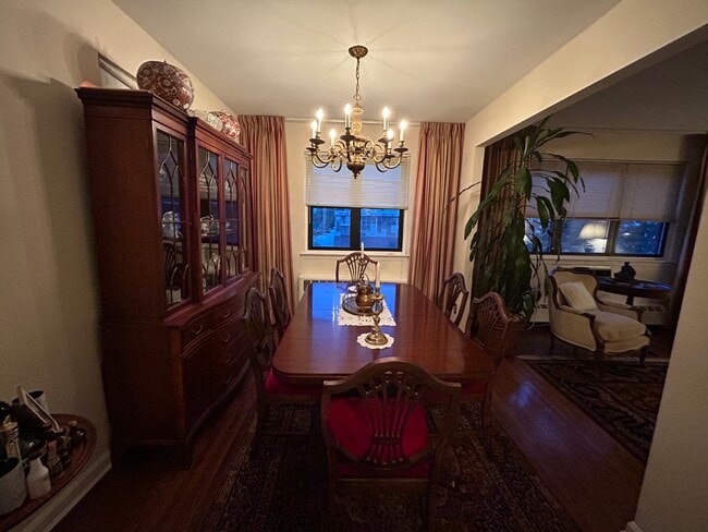 4602 28th Ave, Unit 3 bedroom 1 bathroom in Astoria, NY - Building Photo - Building Photo