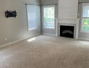 401 Harper Ct in Chesapeake, VA - Building Photo - Building Photo