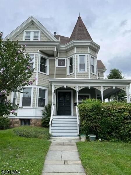 135 Washington St in Morristown, NJ - Building Photo