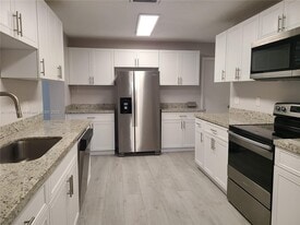 4751 NW 12th Dr in Pompano Beach, FL - Building Photo