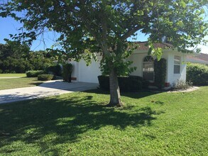 5896 Tyler Rd in Venice, FL - Building Photo - Building Photo