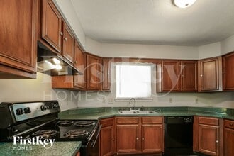 6560 Hollingsworth Dr in Indianapolis, IN - Building Photo - Building Photo