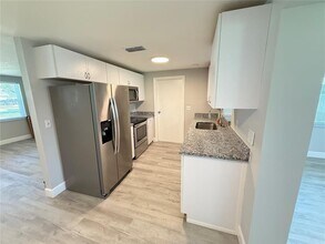 209 Washington Ave in Oldsmar, FL - Building Photo - Building Photo