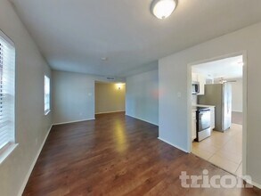 7125 Hardwood Trail in Dallas, TX - Building Photo - Building Photo