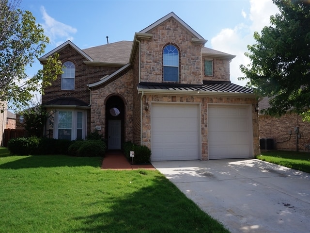 property at 2844 S Serrano