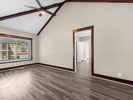 408 W 15th St in Houston, TX - Building Photo