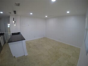 1204 NE 5th Terrace in Fort Lauderdale, FL - Building Photo - Building Photo