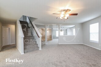 1180 King Maple Dr in Greenfield, IN - Foto de edificio - Building Photo