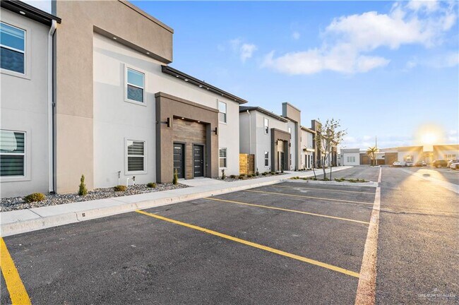 23 Vanessa Ln in Weslaco, TX - Building Photo - Building Photo