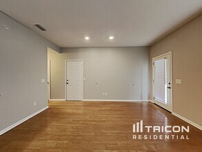 715 Alisa Cove in La Vergne, TN - Building Photo - Building Photo