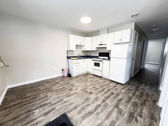 24 A Branscombe St in St John's, NL - Building Photo - Building Photo