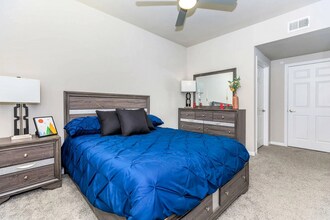 10497 Jones Rd in Houston, TX - Building Photo - Building Photo