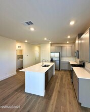 4258 White Feather Wy in Sparks, NV - Building Photo - Building Photo