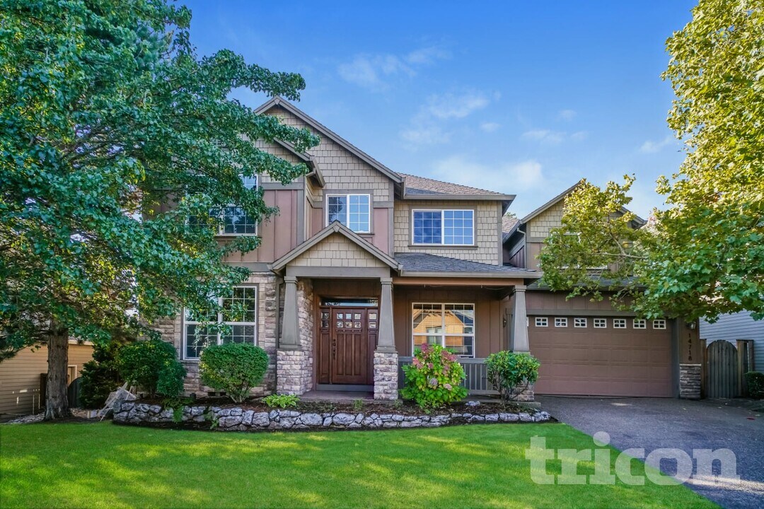 14718 SE Badger Creek Rd in Happy Valley, OR - Building Photo