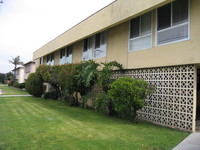 Starr Apartments in Torrance, CA - Foto de edificio - Building Photo