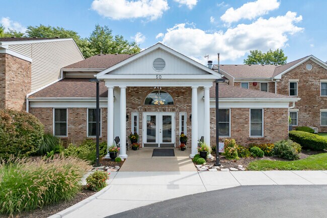 Wedgewood Manor Active Senior Living in Montgomery, IL - Building Photo - Building Photo