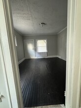 4056 E 136th St in Cleveland, OH - Building Photo - Building Photo