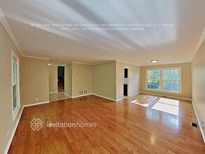 2 Strathmore Ct in Buffalo Grove, IL - Building Photo - Building Photo