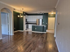 8539 Gate Pkwy W in Jacksonville, FL - Building Photo - Building Photo