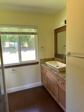 57 Awalau Rd in Haiku, HI - Building Photo - Building Photo
