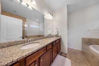 932 Banyan Dr in Hollywood, FL - Foto de edificio - Building Photo