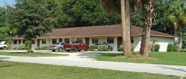 134 W Washington Ave in Lake Helen, FL - Building Photo - Building Photo