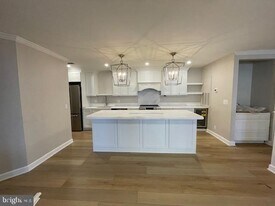 5824 Inman Park Cir in North Bethesda, MD - Building Photo