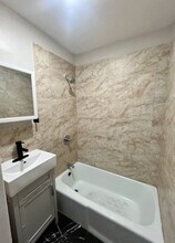 6 Jordan Ave, Unit 4 in Jersey City, NJ - Building Photo - Building Photo
