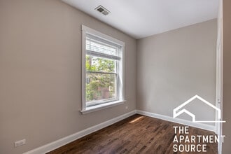 2506 W Argyle St, Unit 2A in Chicago, IL - Building Photo - Building Photo