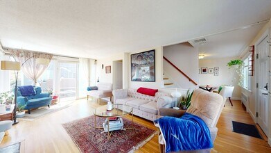 48 Crosby St in Arlington, MA - Foto de edificio - Building Photo