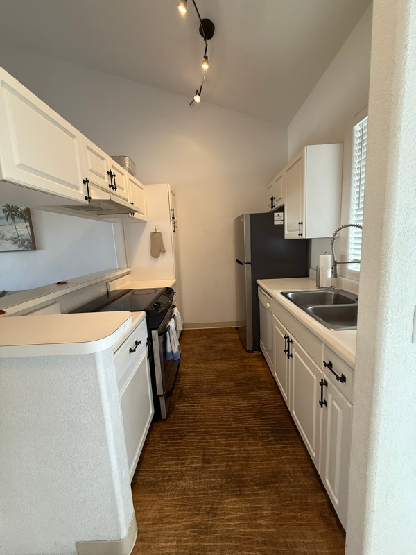75-6081-6081 Ali‘i Dr in Kailua Kona, HI - Building Photo - Building Photo