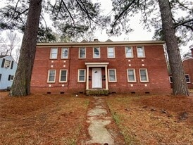 210 E 16th St in Lumberton, NC - Building Photo