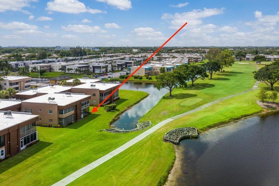 247 Burgundy Ave in Delray Beach, FL - Building Photo