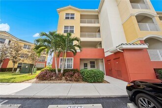 11021 Gulf Reflections Drive in Ft. Myers, FL - Building Photo - Building Photo