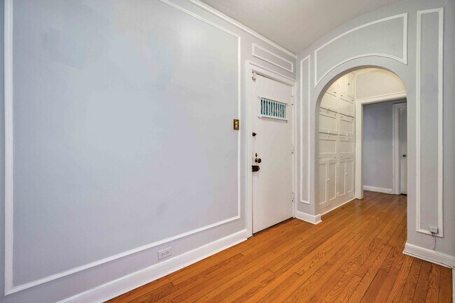 509 W Aldine Ave in Chicago, IL - Building Photo - Building Photo