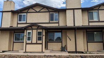 1299 Vondelpark Dr in Colorado Springs, CO - Building Photo