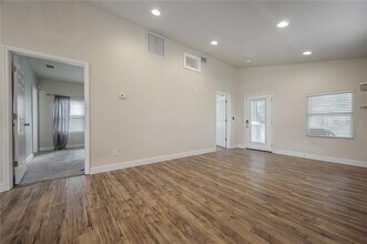 1302 E Louisiana Ave in Tampa, FL - Building Photo - Building Photo