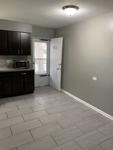 18408 Torrence Ave in Lansing, IL - Building Photo - Building Photo