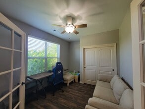 2460 Bramasole Dr Way in Richland, WA - Building Photo - Building Photo