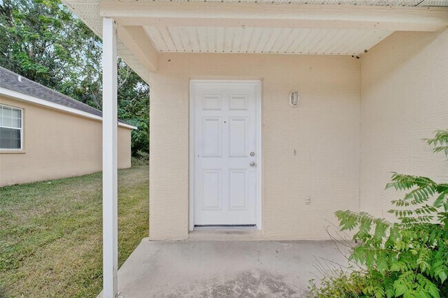 525 Paulling Dr in Leesburg, FL - Building Photo - Building Photo