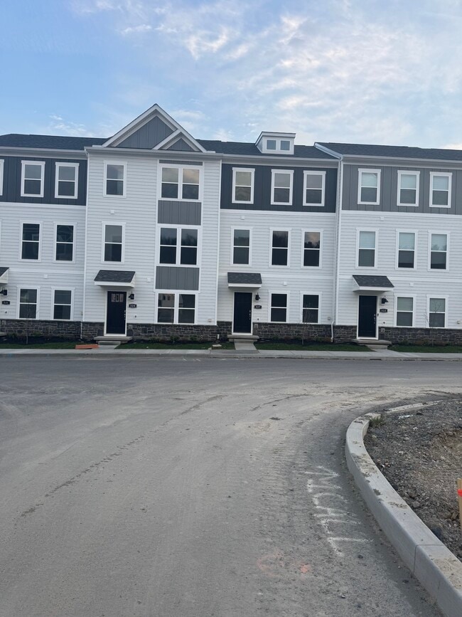 527 Cooper St in Wexford, PA - Building Photo - Building Photo