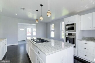 3200 Bunker Hill Rd in Mount Rainier, MD - Building Photo - Building Photo