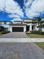 4578 SW 174th Ave in Miramar, FL - Building Photo